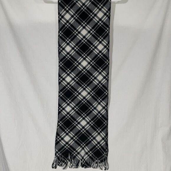 Merona plaid scarf - Picture 3 of 7